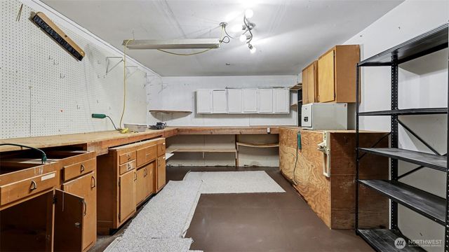 17621 157th Avenue SE, Renton, WA 98058