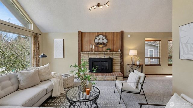 17621 157th Avenue SE, Renton, WA 98058