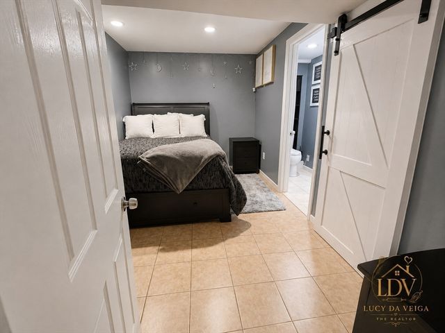 252 Elizabeth Dr, Ludlow, MA 01056