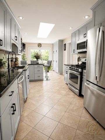 252 Elizabeth Dr, Ludlow, MA 01056
