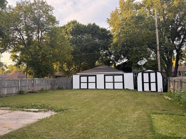 2336 W Lawn AVENUE, Milwaukee, WI 53209