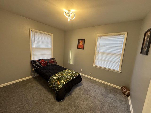 2336 W Lawn AVENUE, Milwaukee, WI 53209