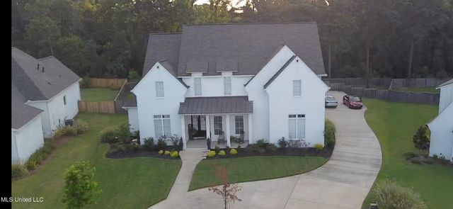 423 W Oak Circle, Madison, MS 39110