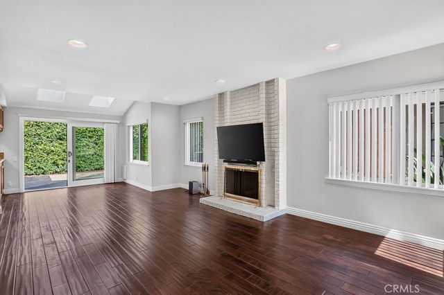 5 Ramada, Irvine, CA 92620