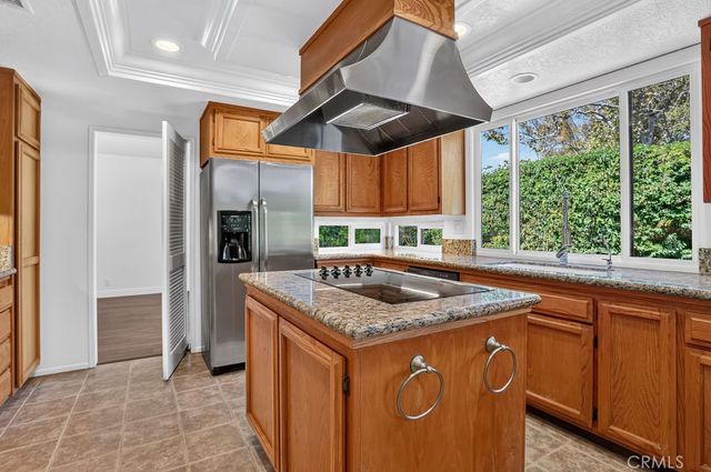5 Ramada, Irvine, CA 92620