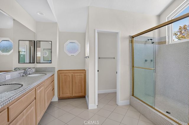 5 Ramada, Irvine, CA 92620