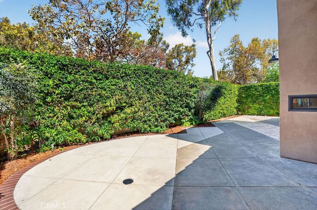 5 Ramada, Irvine, CA 92620