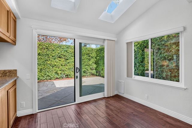 5 Ramada, Irvine, CA 92620