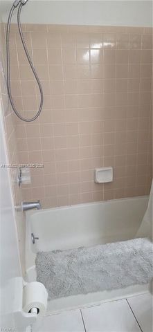 5036 E Tradewinds Cir, La Belle, FL 33935