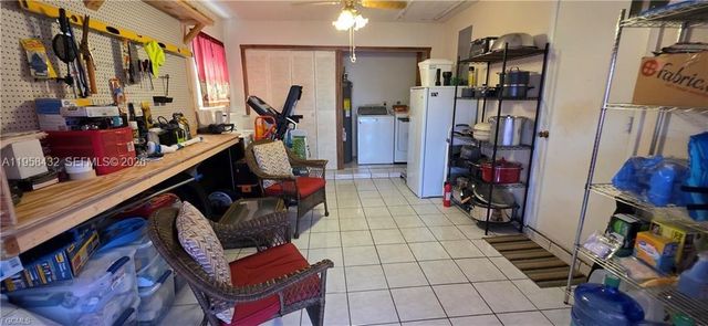 5036 E Tradewinds Cir, La Belle, FL 33935