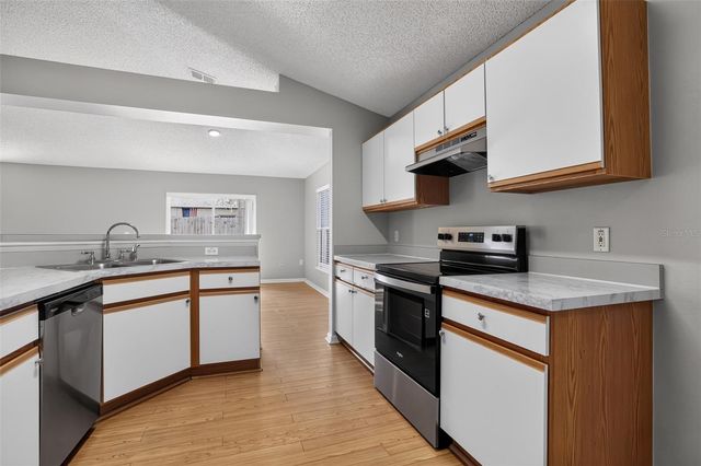 1080 AMANDA KAY CIRCLE, Sanford, FL 32771