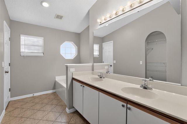 1080 AMANDA KAY CIRCLE, Sanford, FL 32771