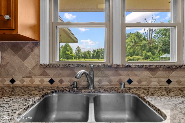 5003 S Watterson Trail, Louisville, KY 40291
