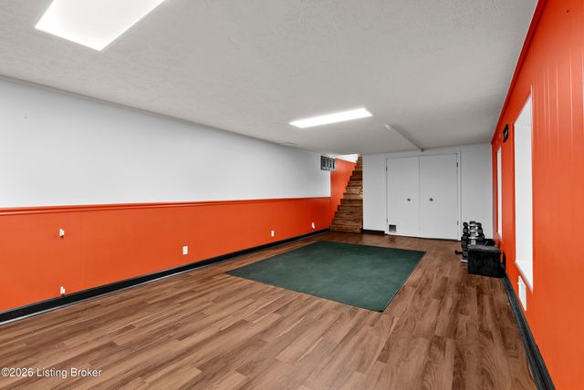 5003 S Watterson Trail, Louisville, KY 40291