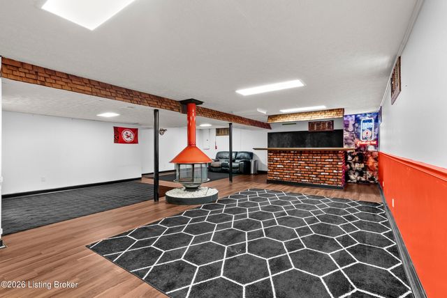 5003 S Watterson Trail, Louisville, KY 40291