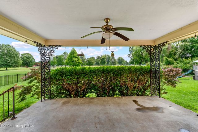 5003 S Watterson Trail, Louisville, KY 40291