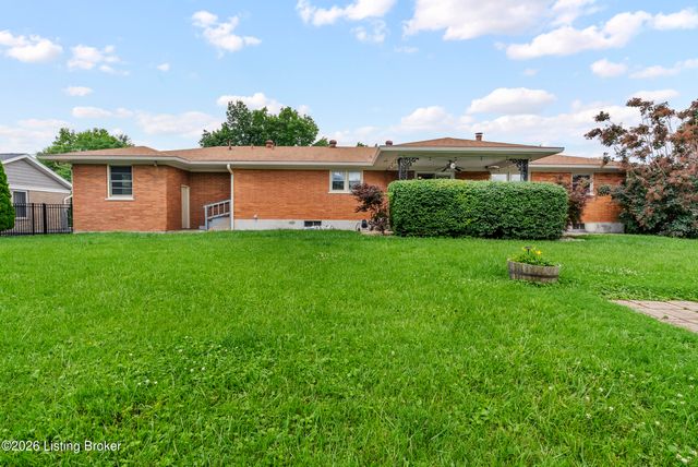 5003 S Watterson Trail, Louisville, KY 40291