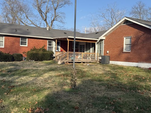 1119 Bellshire Dr, Nashville, TN 37207