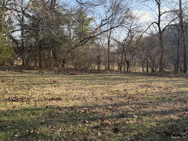 1119 Bellshire Dr, Nashville, TN 37207