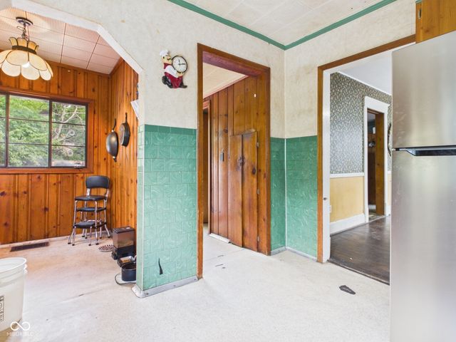 829 N Lesley Avenue, Indianapolis, IN 46219