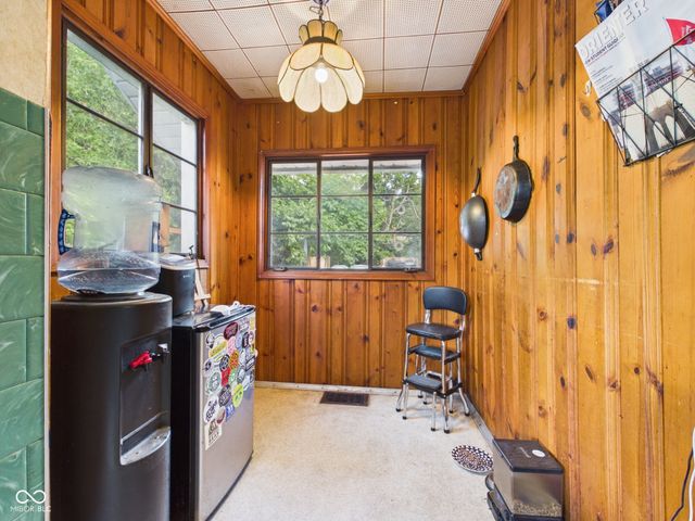 829 N Lesley Avenue, Indianapolis, IN 46219