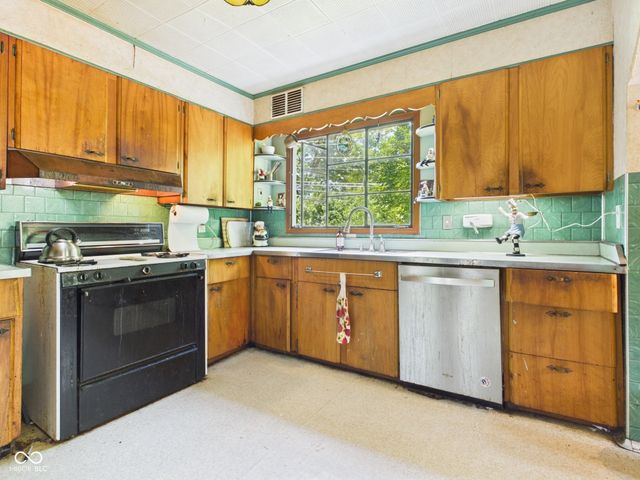 829 N Lesley Avenue, Indianapolis, IN 46219