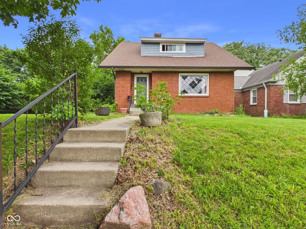 829 N Lesley Avenue, Indianapolis, IN 46219