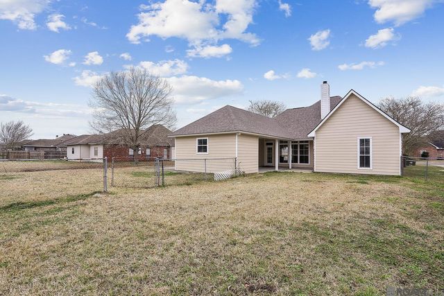 16055 W Lakepoint Ct, Prairieville, LA 70769