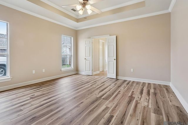 16055 W Lakepoint Ct, Prairieville, LA 70769