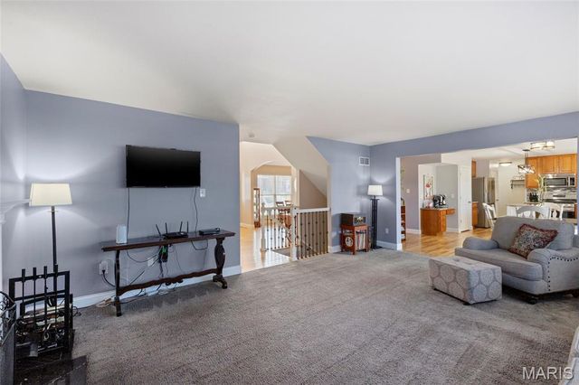 1012 Baypointe Drive, Imperial, MO 63052