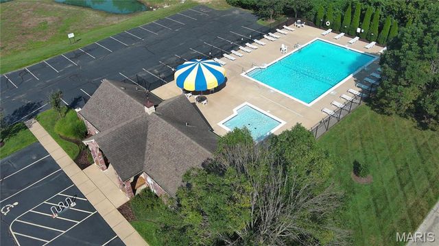 1012 Baypointe Drive, Imperial, MO 63052