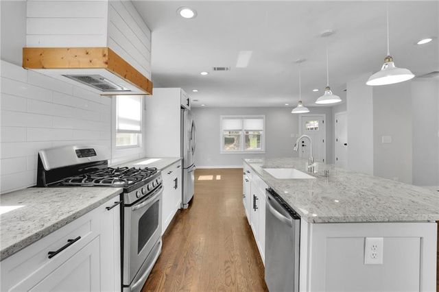 979 Oakview Drive SE, Smyrna, GA 30080