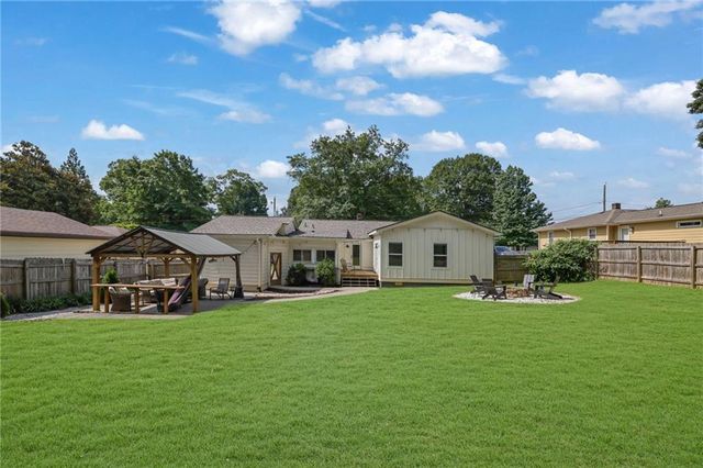 979 Oakview Drive SE, Smyrna, GA 30080