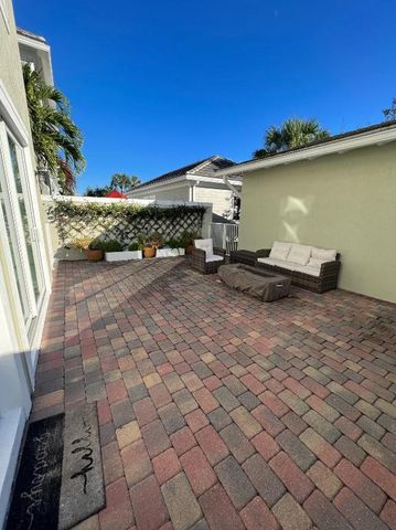 1322 Turnbridge Drive, Jupiter, FL 33458