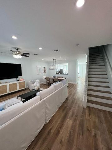 1322 Turnbridge Drive, Jupiter, FL 33458