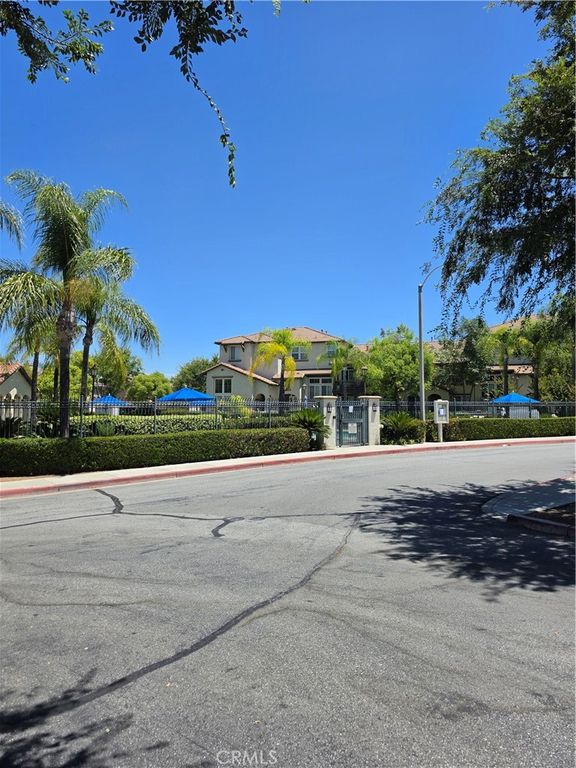 33730 Willow Haven 103, Murrieta, CA 92563 — photo 2