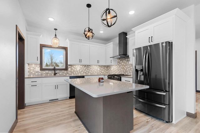 837 RIVERS, De Pere, WI 54115