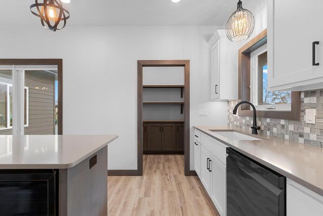 837 RIVERS, De Pere, WI 54115