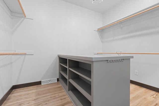 837 RIVERS, De Pere, WI 54115