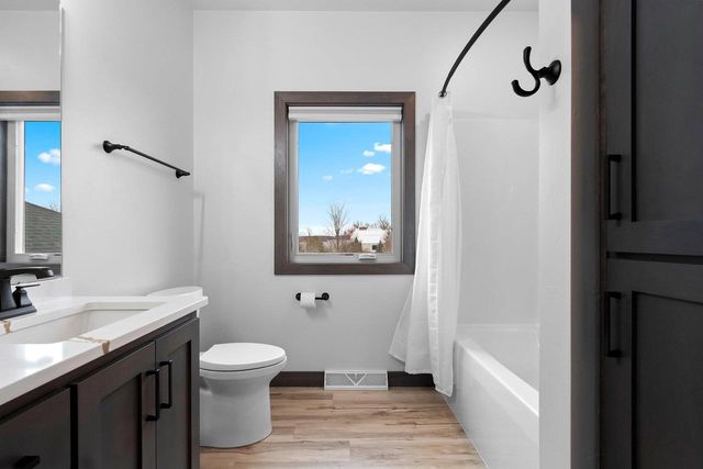 837 RIVERS, De Pere, WI 54115