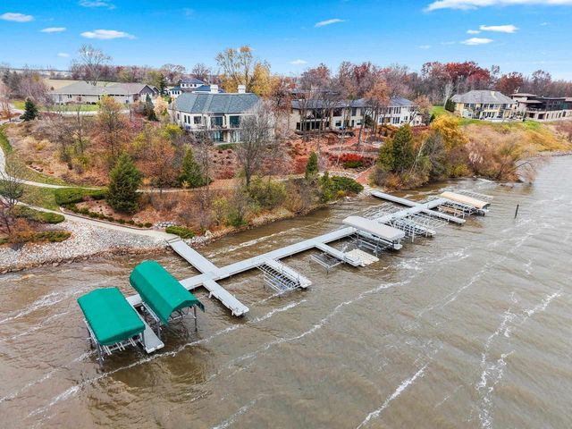 837 RIVERS, De Pere, WI 54115