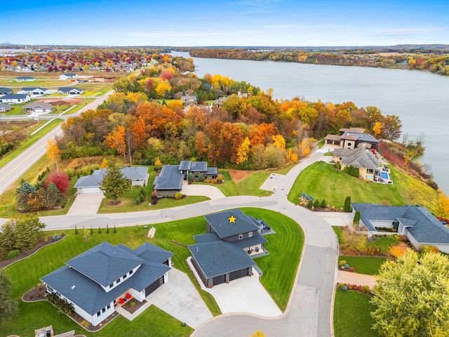 837 RIVERS, De Pere, WI 54115