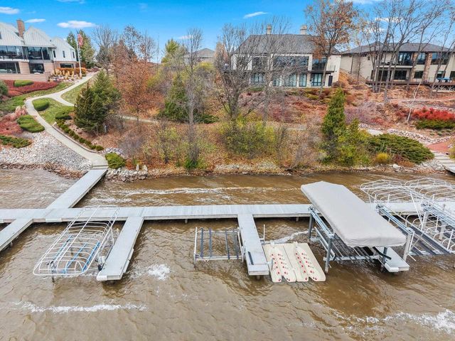 837 RIVERS, De Pere, WI 54115