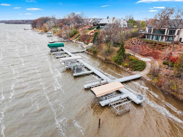 837 RIVERS, De Pere, WI 54115