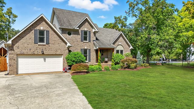 213 McCreary Hts, Dickson, TN 37055