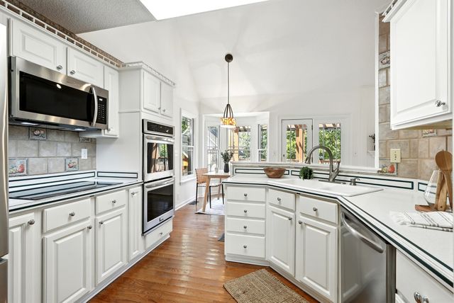 213 McCreary Hts, Dickson, TN 37055