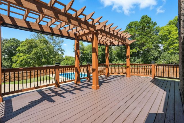 213 McCreary Hts, Dickson, TN 37055