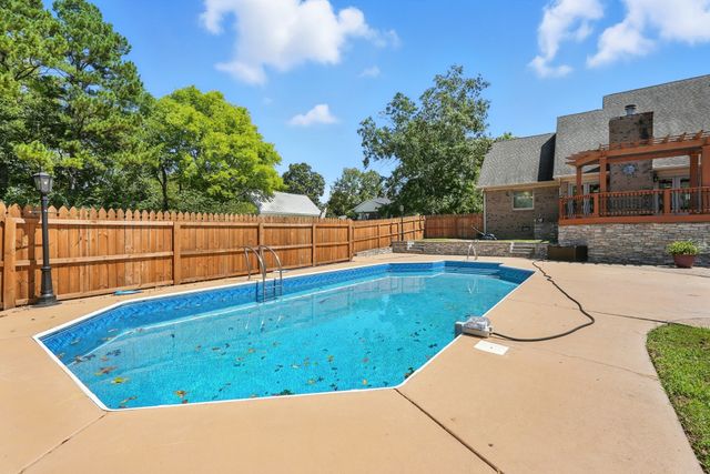 213 McCreary Hts, Dickson, TN 37055