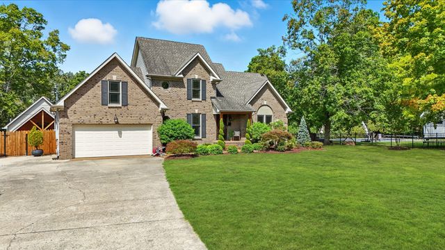 213 McCreary Hts, Dickson, TN 37055