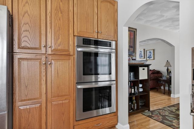 155 Sagamore Road, Seekonk, MA 02771